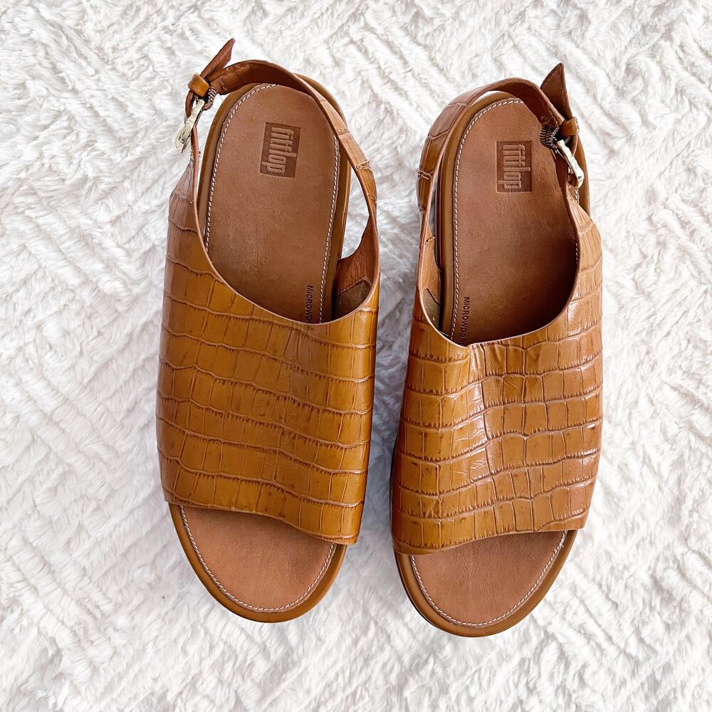FitFlop Eloise Croc Embossed Leather Wedge Sandals in Light Tan - Picture 3 of 9